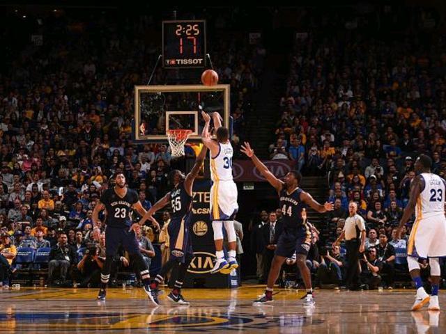  库里三分球里程碑超越雷阿伦  