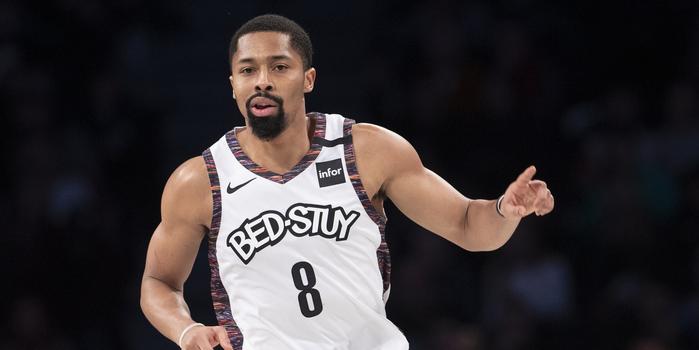  霍勒迪关键封盖，雄鹿1分险胜篮网  