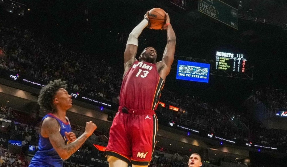  沃尔夫斯堡中场核心伤愈，复出首战即献助攻